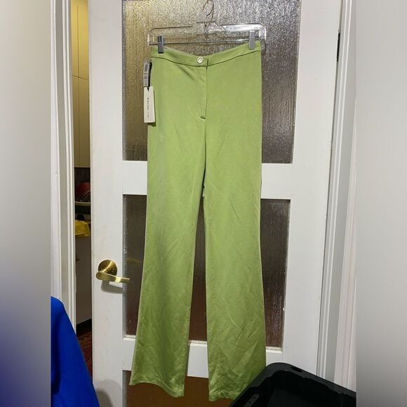 NWT Aritzia Babaton Mini Flare Pants - Picture 4 of 7